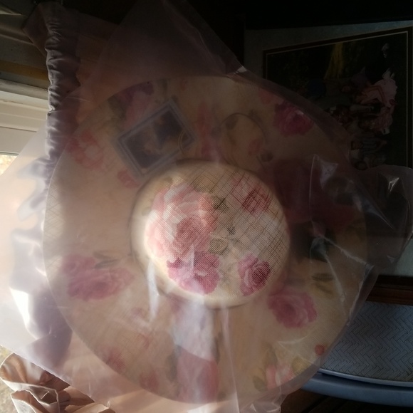 Victorian Trading Company Tea Party Hat - Picture 4 of 5